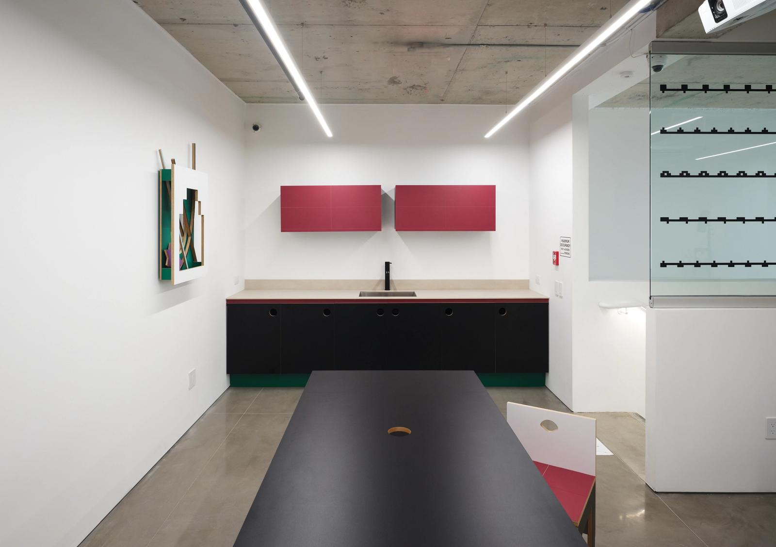 Hong Seung-Hye, Artist’s Architecture, Artist’s Furniture, 2025, Space ZeroOne Mezzanine Lounge, New York (Made in Studio GAGAGUZOOK Seoul, 2025). Courtesy of the artist. Photo: Charlie Rubin.